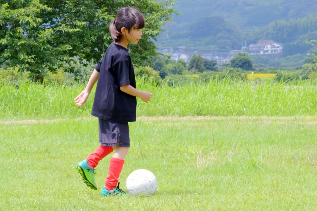 少年サッカーで両利きになる必要ある？